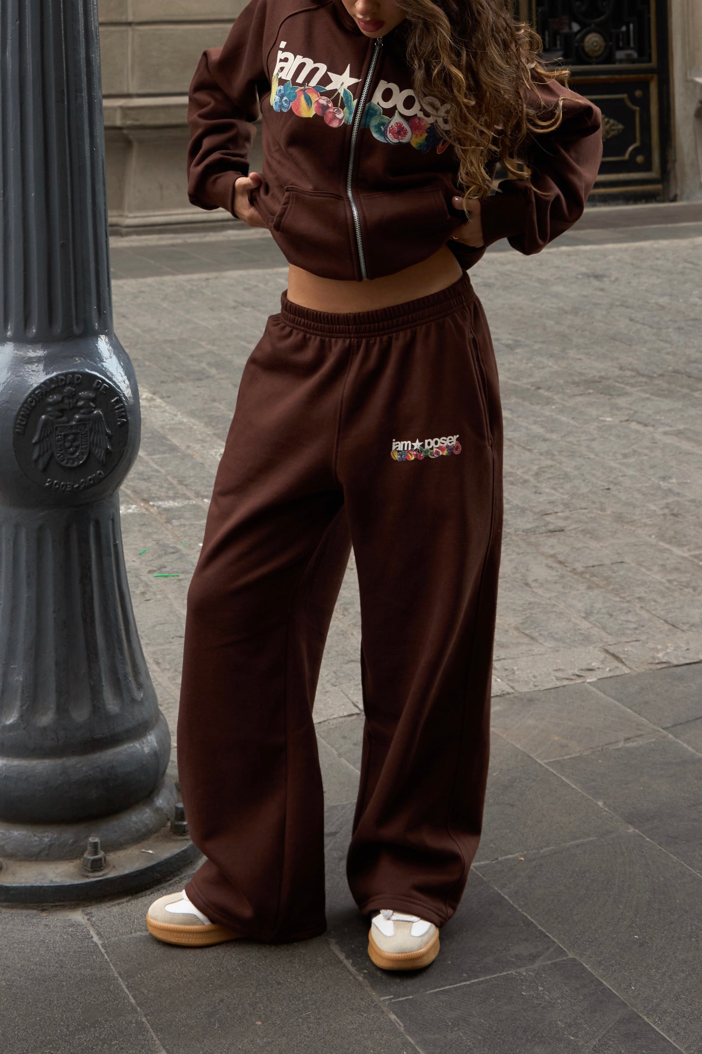 PASSION FRUITS SWEATPANTS