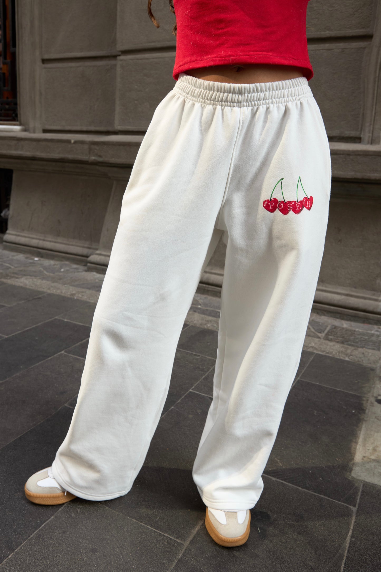CHERRY SWEATPANTS